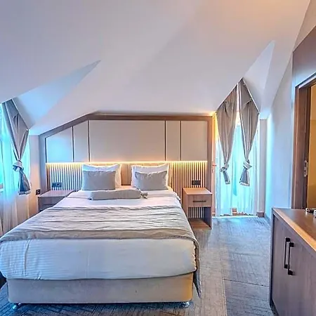 Otel Garden 4*